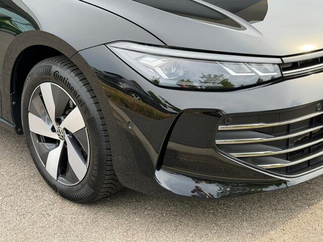 Volkswagen PASSAT Variant 1.5 eHybrid Business | Trekhaak | 360 Camera | Elek. Achterklep | 4-Season | Head up | Rijklaar incl. garantie