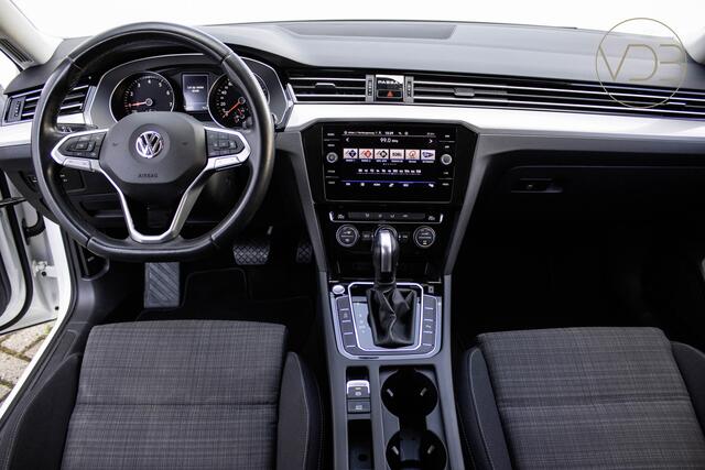 Volkswagen PASSAT Variant 1.5 TSI Facelift Business AUT TREKHAAK