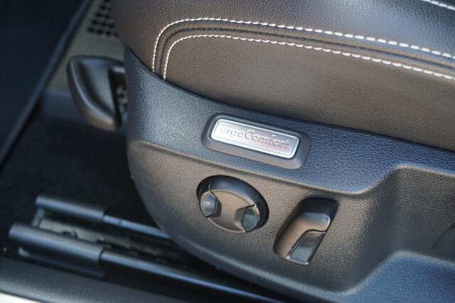 Volkswagen PASSAT Variant 1.5 TSI DSG R-Line Camera | Digital dashboard | Apple Carplay *All in prijs*