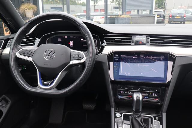 Volkswagen PASSAT Variant 1.4 TSI PHEV GTE Business | SOH 91% | Panoramadak | Camera | Trekhaak | Zeer compleet