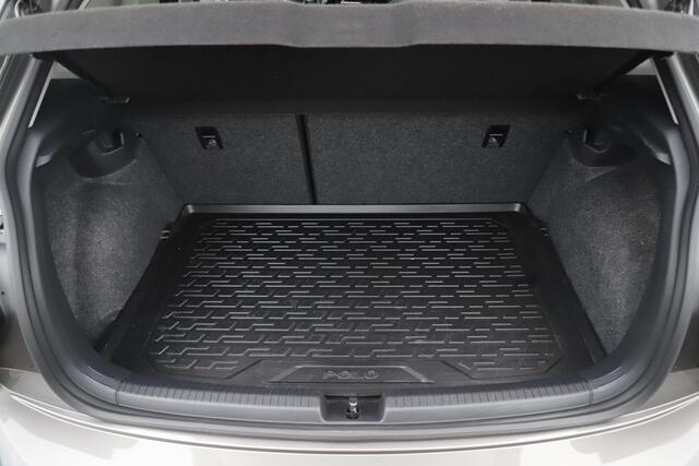 Volkswagen POLO 1.0 TSI Highline Business R-Line Virtual Keyless Full LED Navigatie Achteruitrijcamera Clima Adaptive Cruise Stoelverwarming Sportonderstel inklapbare Spiegels
