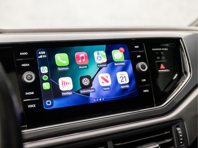Volkswagen POLO 1.0 TSI R-Line Sport (2X R-LINE, SCHUIFDAK, VIRTUAL COCKPIT, KEYLESS, APPLE CARPLAY, CAMERA, ALCANTARA, GETINT GLAS, ZWART HEMEL, ADAPTIVE CRUISE, LM VELGEN, NIEUWSTAAT)