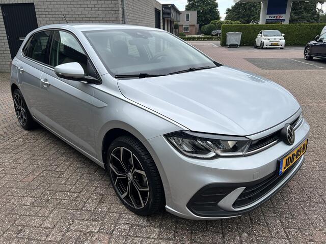 Volkswagen POLO 1.0 TSI Life Business *Carplay