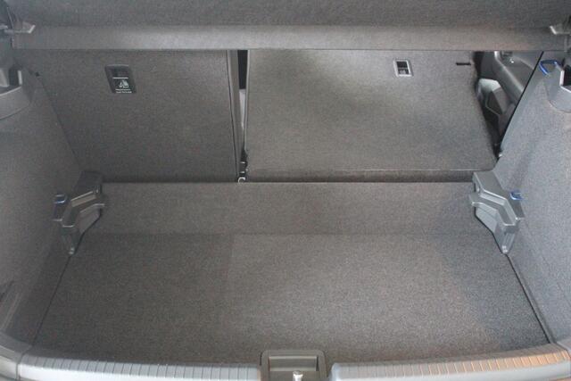 Volkswagen POLO 1.0 TSI Style DSG Automaat Navigatie | IQ Light | Keyless | Stoelverwarming | Climate control | Camera