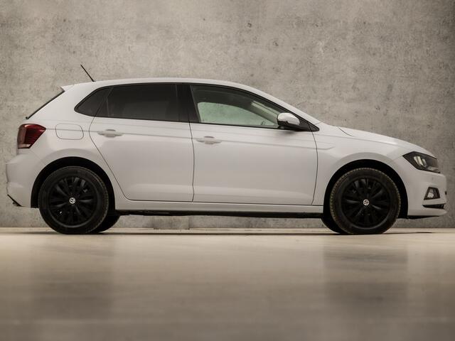 Volkswagen POLO 1.0 TSI Sportline Automaat (VIRTUAL COCKPIT, APPLE CARPLAY, GROOT NAVI, GETINT GLAS, ADAPTIVE CRUISE, SPORTSTOELEN, PARKEERSENSOREN, ELEK PAKKET, NIEUWSTAAT)