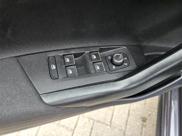 Volkswagen POLO 1.0 TSI R-Line Business