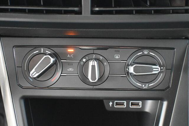 Volkswagen POLO 1.0 MPI Comfortline Business Airco Carplay Cruise Control Rijklaarprijs Inruil Mogelijk!