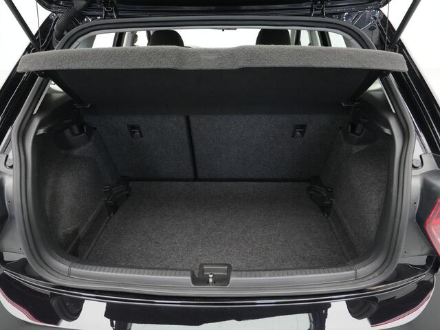 Volkswagen POLO 1.0 MPI 80pk Comfortline Navigatie Carplay Cruise 111