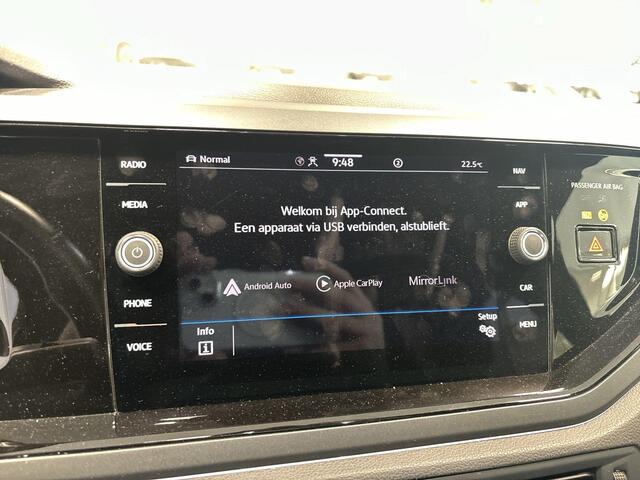 Volkswagen POLO 1.0 TSI 95pk R-Line · Apple/Android Car Play · Navigatie · P-Sensoren · Climatronic · Virtual Cockpit · 16'' Inch · Garantie t/m 11-08-2027 of 100.000km