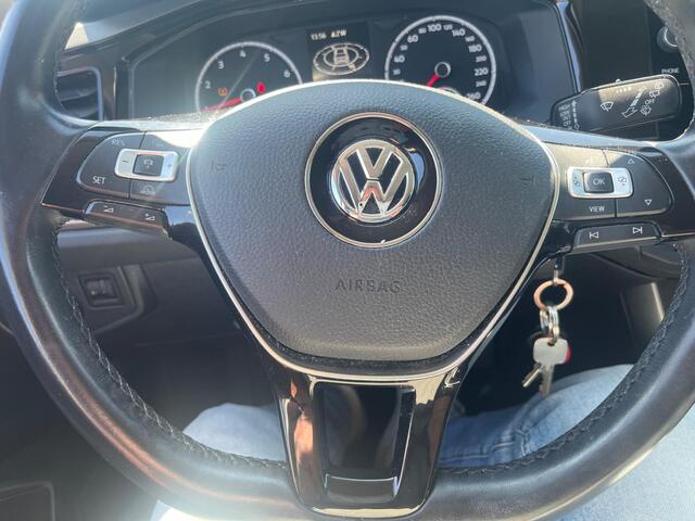 Volkswagen POLO 1.0 TSI Comfortline word nog mee gereden dus loopt iets op nieuwe apk schijven en blokken voor