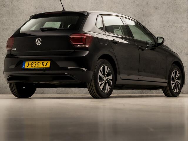 Volkswagen POLO 1.0 Sportline (VIRTUAL COCKPIT, APPLE CARPLAY, GROOT NAVI, ADAPTIVE CRUISE, CAMERA, SPORTSTOELEN, LM VELGEN, ELEK PAKKET, NIEUWSTAAT)