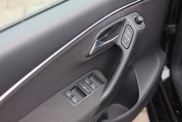 Volkswagen POLO 1.2 TSI HIGHLINE | NAVI | CARPLAY | NL-AUTO