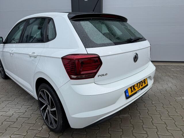 Volkswagen POLO 1.0 Comfortline / Sportief / 17 inch / Cruise / Bluetooth / Historie aanwezig.