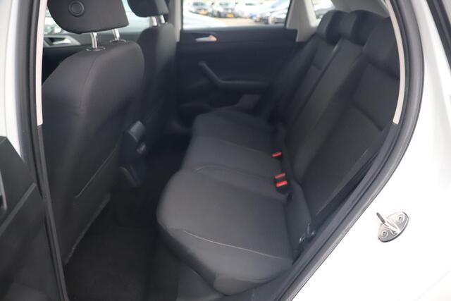 Volkswagen POLO 1.0 TSI Comfortline 95PK NAP 15 inch LMV Navigatie Carplay Android Adaptive Cruise Airco DAB Elektrische Ramen LED