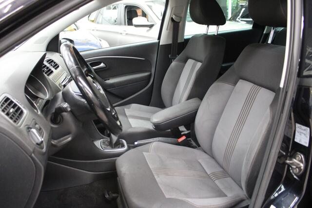 Volkswagen POLO 1.0 Comfortline Connected Series 5 Deurs, Airco, Cruise Control, Stuurbekrachtiging