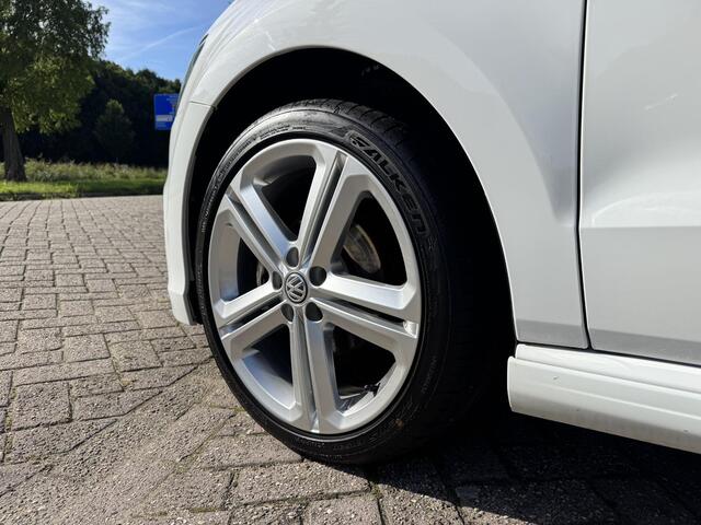 Volkswagen POLO 1.2 TSI r-line NAVIGATIE/CLIMA/STOELVERWARMIING