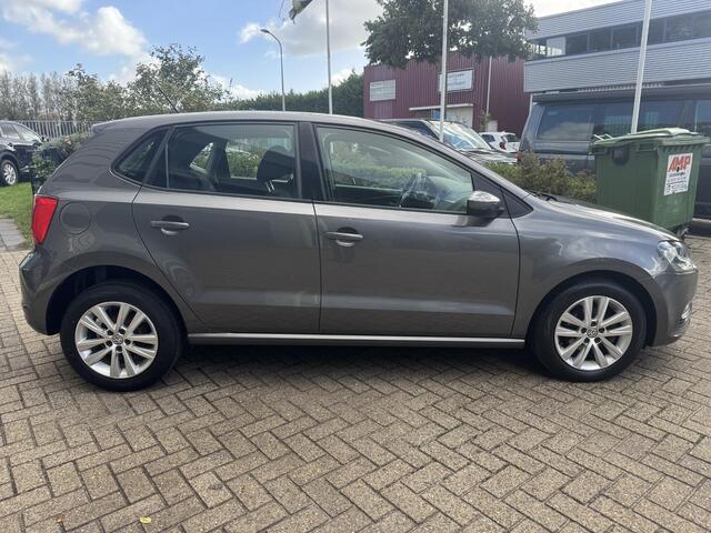 Volkswagen POLO 1.0 Comfortline