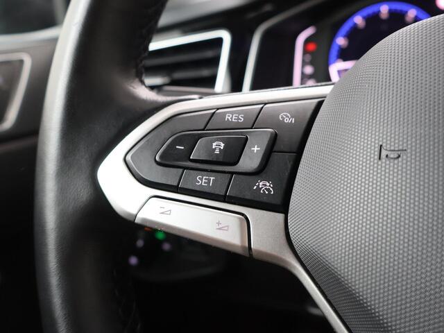 Volkswagen POLO 1.0 TSI R-Line | 95 PK | Automaat | Achteruitrij camera | Adaptive Cruisecontrol | Digitaal cockpit