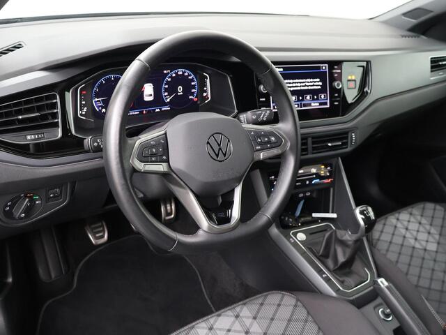 Volkswagen POLO 1.0 TSI R-Line | 95 PK | Multifunctioneel stuurwiel | Cruisecontrol | Stoelverwarming |