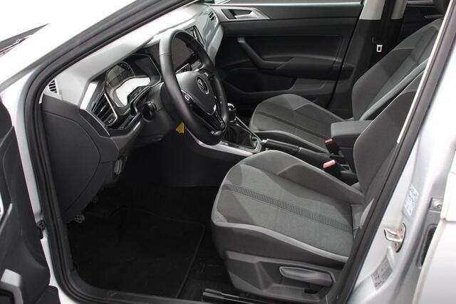 Volkswagen POLO 1.0 TSI 110pk Highline | Navigatie | Apple Carplay/Android Auto | Parkeersensoren | Adaptive cruise control | Stoelverwarming | Getinte ramen | Climatronic