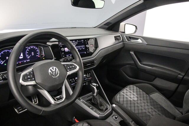 Volkswagen POLO R-Line Edition 1.0 TSI 95pk DSG Automaat Panoramadak, Adaptive cruise control, Achteruitrijcamera, LED matrix koplampen, Navigatie, App connect, Parkeersensoren