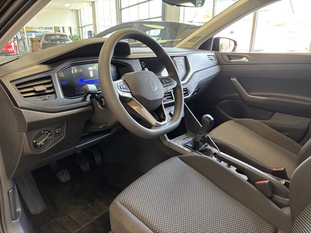 Volkswagen POLO 1.0 MPI 2025 Edition Black * 16 INCH * STOELVERWARMING * PDC