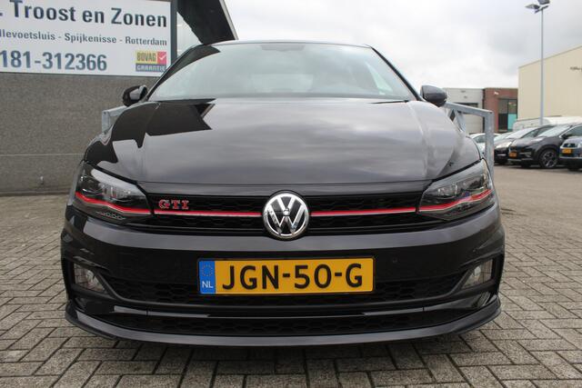 Volkswagen POLO 2.0 TSI GTI Achteruitrijcamera/Stoelverwarming/Adaptice cruise control/Virtueel Dashboard/Navigatie/18 Inch/Inklapbare spiegels