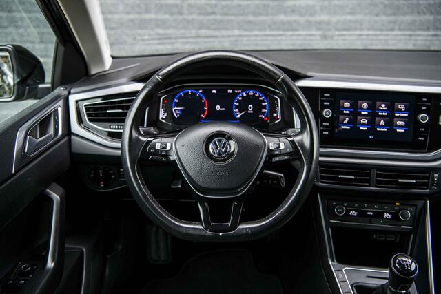 Volkswagen POLO 1.0 TSi 95pk Highline | Parkeersensoren | Navigatie | Apple Carplay/ Android Auto
