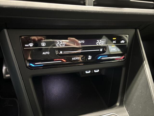 Volkswagen POLO 1.0 TSI 95pk DSG R-Line · Camera · Apple/Android Car Play · P-Sensoren· Getint Glas · Verkeersbord Herkenning · 16'' Inch · Garantie t/m 24-11-2028 of 100.000km