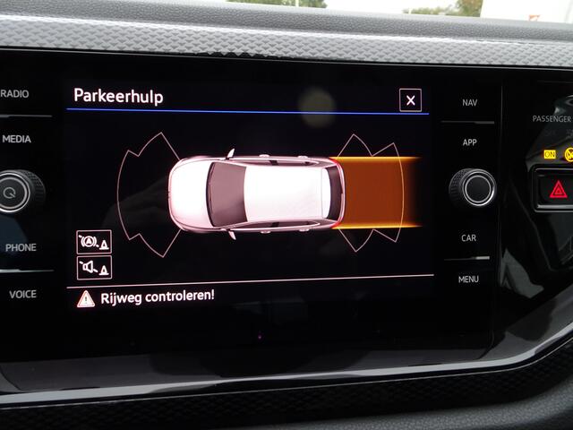 Volkswagen POLO 1.0 TSI Life Business Automatische airco, navigatie, parkeersensoren voor en achter, cruise controle, licht metalen velgen, app-connect, enz.