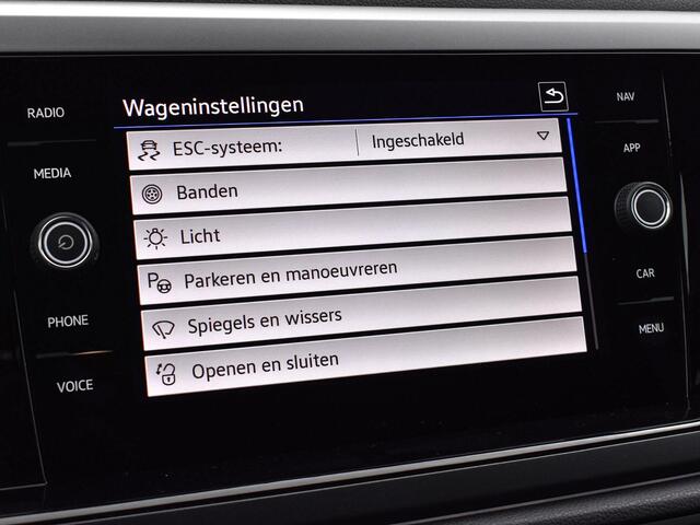 Volkswagen POLO 1.0 TSI 95pk R-Line · Apple/Android Car Play · P-Sensoren · Navi · IQ.light · Stoelverwarming · 16'' Inch ·