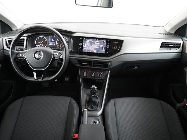 Volkswagen POLO 1.0T 96PK 5drs Adaptive Cruise Apple Carplay Android App-Connect Airco-Climatic Navi Comfortline Isofix Voicecommand DAB Front assist Lmv Executive-Pack 1e Eigenaar Origineel Nederlandse Auto EURO6