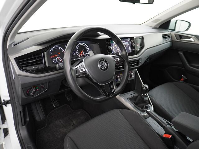 Volkswagen POLO 1.0T 96PK 5drs Adaptive Cruise Apple Carplay Android App-Connect Airco-Climatic Navi Comfortline Isofix Voicecommand DAB Front assist Lmv Executive-Pack 1e Eigenaar Origineel Nederlandse Auto EURO6