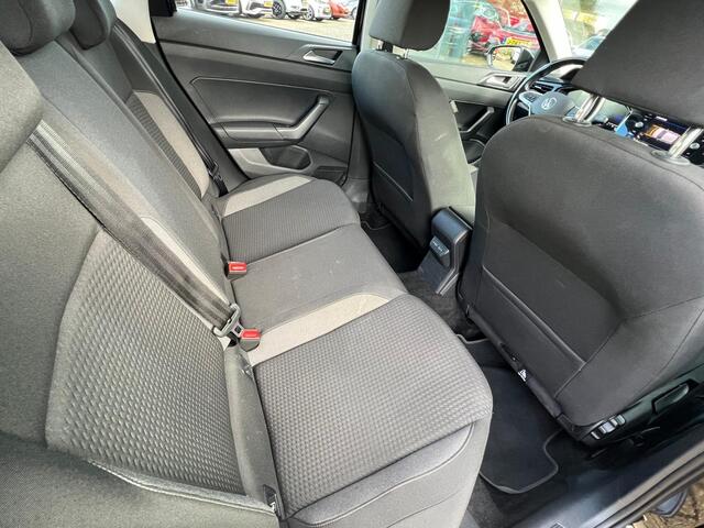 Volkswagen POLO 1.0 TSI Go | PARKEERSENSOREN V+A | DIGITAAL COCKPIT | CRUISE CONTROL | CARPLAY | LANE ASSIST | VERMOEIDHEIDSHERKENNING | INKLAPBARE SPIEGELS |