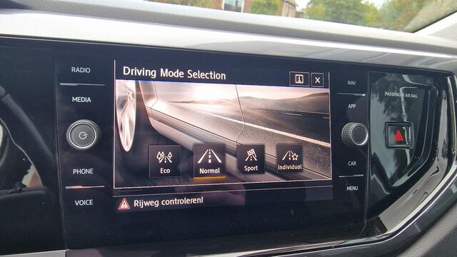 Volkswagen POLO 1.0 TSI Highline Business R-Line, NL Auto, Digitaal Dashboard