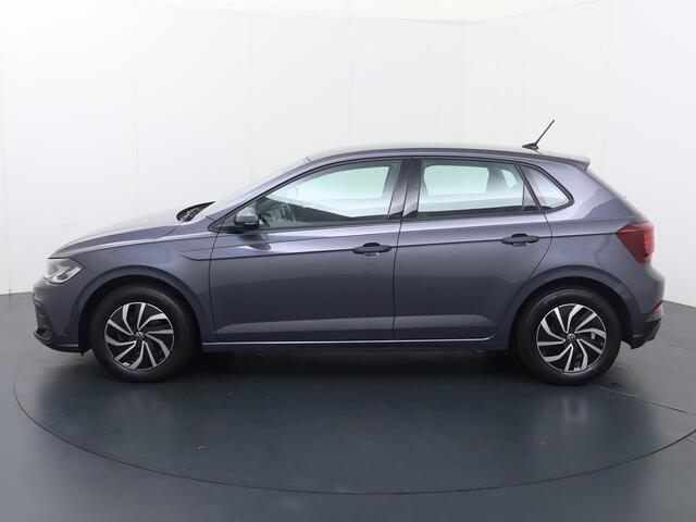 Volkswagen POLO 1.0 TSI Life | 95 PK | Adaptive cruise control | Parkeersensoren | Apple Carplay/Android Auto |