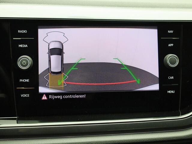 Volkswagen POLO 1.0TSI/110PK Highline DSG · Panoramadak · Apple/Android · Camera + Parkeersensoren