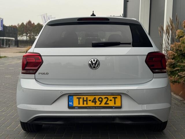Volkswagen POLO 1.0 TSI Highline NAVI APPLE CARPLAY SPORTVELGEN PDC LEDER
