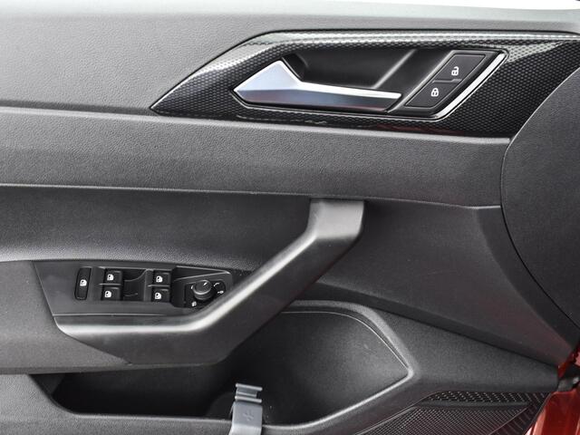 Volkswagen POLO 1.0 TSI 95pk Life · Apple/Android Car Play · P-Sensoren · Airco · DAB · ACC · 15'' Inch · Garantie t/m 13-02-2027 of 100.000km