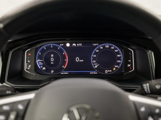 Volkswagen POLO 1.0 TSI Sportline Automaat (VIRTUAL COCKPIT, APPLE CARPLAY, GROOT NAVI, KEYLESS, CLIMATE, CAMERA, LM VELGEN, SPORTSTOELEN, GETINT GLAS, NIEUWSTAAT)