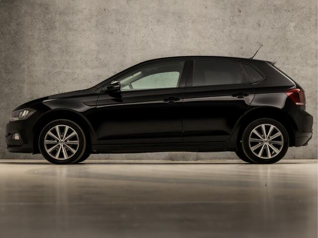 Volkswagen POLO 1.0 TSI Sportline (APPLE CARPLAY, GROOT NAVI, LM VELGEN, GETINT GLAS, SPORTSTOELEN, ADAPTIVE CRUISE, ARMSTEUN, NIEUWSTAAT)