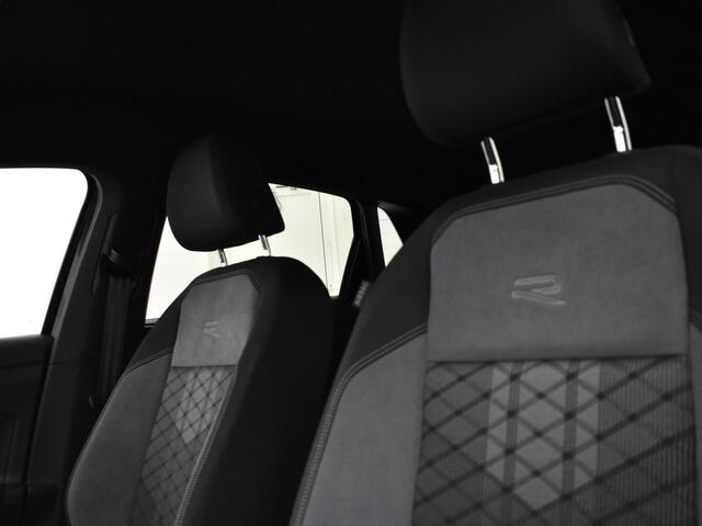 Volkswagen POLO 1.0 Tsi 95pk DSG R-Line · Apple/Android Car Play · P-Sensoren · Navigatie · Stoelverwarming · 17''Inch · Garantie t/m 21-06-2026