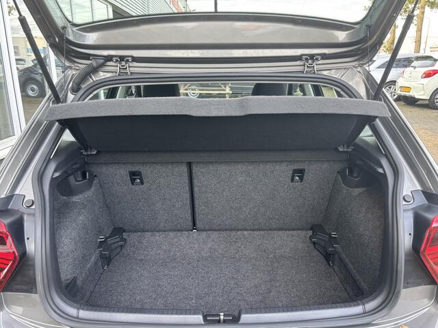 Volkswagen POLO 1.0 TSI Highline Business | Parkeer Sensoren | Stoelverwarming | Navi | Cruise