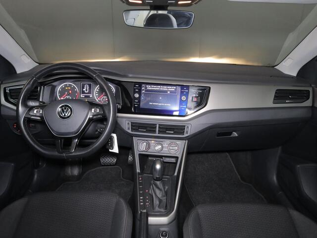 Volkswagen POLO 1.0 TSI Comfortline 95 pk Automaat (DSG) | Navigatie | Parkeersensoren | Adaptieve cruise control | Apple Carplay/Android Auto |