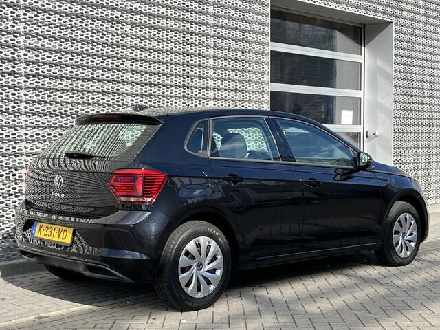 Volkswagen POLO 1.0 TSI Comfortline / Navigatie / Parkeersensoren achter / Airco / **