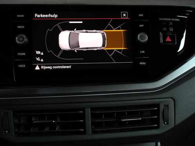 Volkswagen POLO 2.0 TSI GTI Automaat | Apple Carplay / Android Auto | Parkersensoren V+A | Park Assist | Dodehoek Assistent | Adaptive Cruise Control | Verwarmde Voorstoelen | DAB+