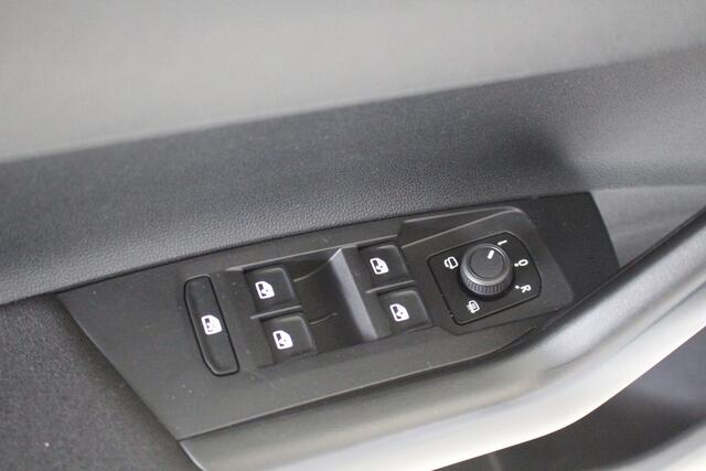 Volkswagen POLO 1.0 TSI Life Business Automaat Navigatie | Climate Control | Virtual Cockpit | Sportvelgen