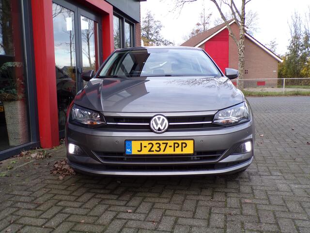 Volkswagen POLO 1.0 TSI Comfortline Business PDC Cruise Carplay