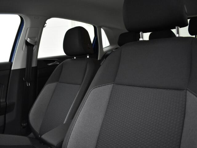 Volkswagen POLO Life Edition 1.0 TSI 95 pk 5 versn. Hand · Achteruitrijcamera · Regensensor ·