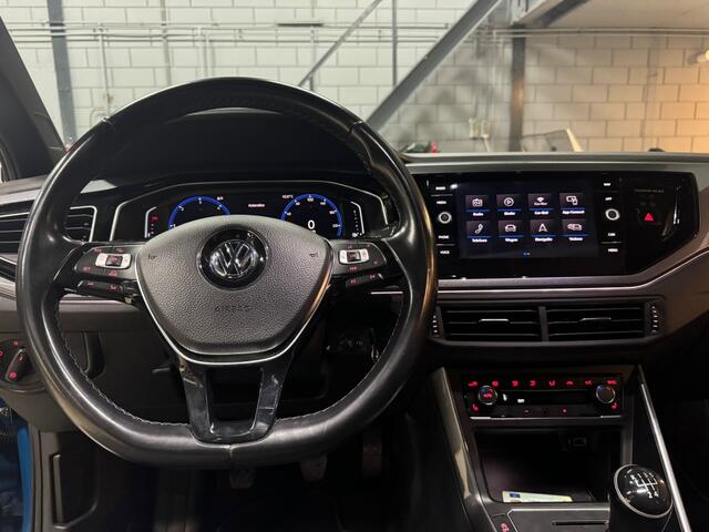 Volkswagen POLO 1.6 TDI R-Line Panorama|Xenon|Camera 2018